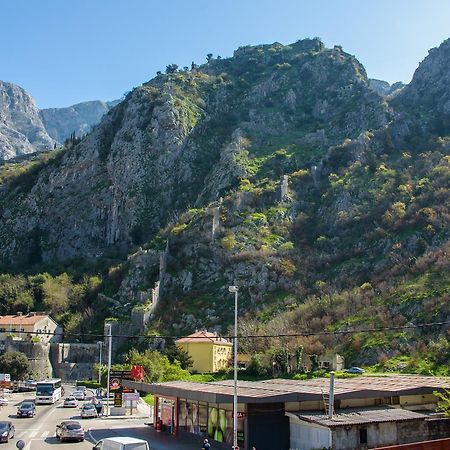Apartman Dijana Kotor Bagian luar foto